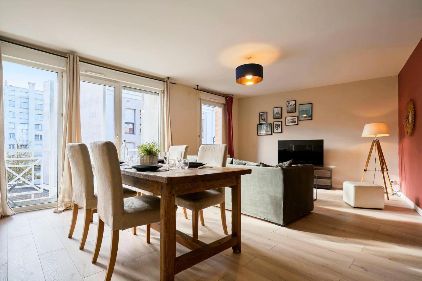 Apartment Vieux - Superb Balcony Parking! *